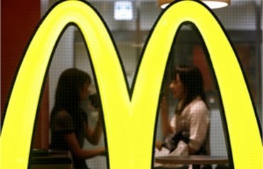 Трехлитровая банка с соусом из McDonald’s 1992 года выпуска продана за 10 тысяч долларов