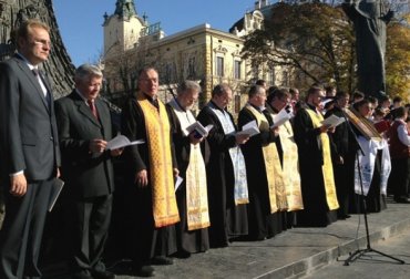 Во Львове провели экуменический молебен за честные выборы
