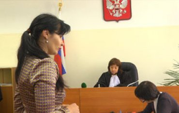 Мэр Екатеринбурга Ройзман заплатит штраф за то, что опорочил женщину