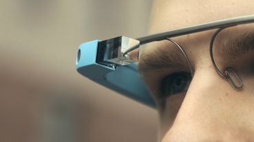 Google работает над вторым поколением Google Glass