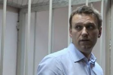 Навальному заменили реальный срок на условный