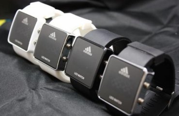 Adidas выпустил «умные» часы для спортсменов