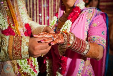В Индии полиция аннулировала брак христианина и индуистки