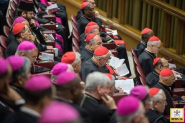 Латынь больше не является официальным языком Синода епископов католической церкви