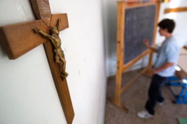 В США запретили создать школьный христианский клуб
