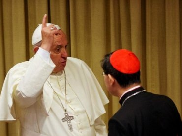 В Ватикане приняли обобщающий документ первой недели Синода, неприемлемый для многих епископов