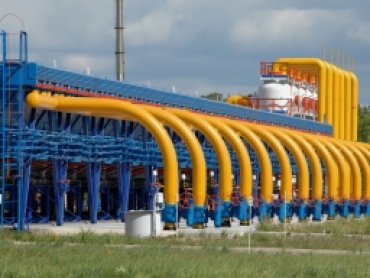 Газ из украинских хранилищ начал поступать потребителям