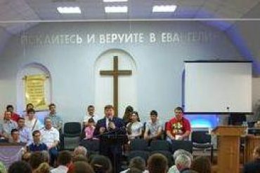 В Луганской области пророссийские боевики забрали центральный храм баптистов