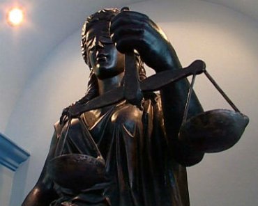 Хозяйственные суды: стоит ли рубить с плеча?