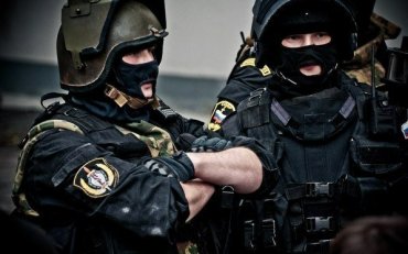 Диверсионная группа ФСБ начинает зачистку боевиков
