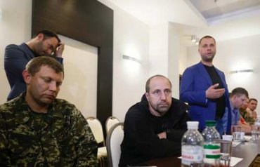 В ДНР идет жестокая борьба между Захарченко и Ходаковским