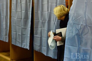 Явка на местных выборах в Украине составила 46,5%