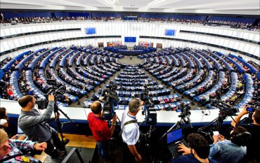 Европарламент принял резолюцию с осуждением ядерных угроз России