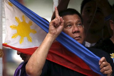 Президент Филиппин заявил, что разговаривал с Богом