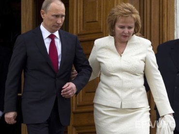 Людмила Путина заявила, что ее муж мертв