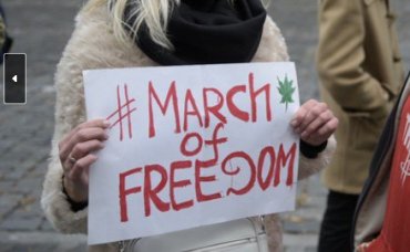 В Киеве прошел марш за легализацию марихуаны