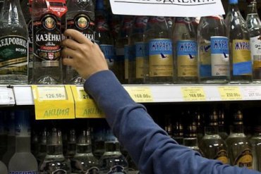 Лукашенко срочно отменил запрет на продажу алкоголя ночью