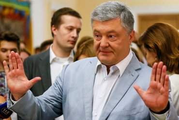 Советник Трампа обвинил Порошенко в краже денег, конфискованных у Януковича