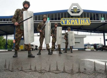 Более 50% украинцев считают массовый выезд граждан за границу наибольшей угрозой, – опрос