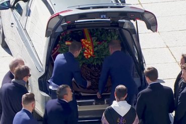 В Испании вынули из могилы останки диктатора Франко