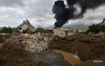 Война в Карабахе: возобновился обстрел Степанакерта