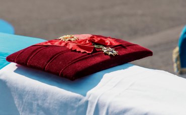 Убитого во Франции учителя посмертно наградят
