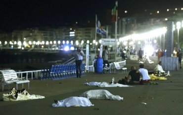 Теракт в Ницце: мужчина обезглавливал людей в церкви