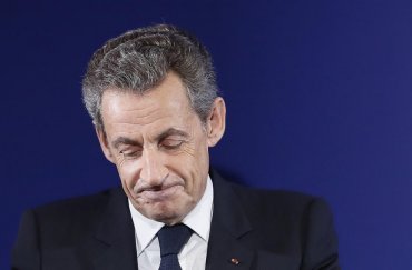 Экс-президента Франции приговорили к году лишения свободы