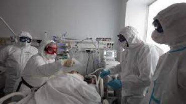 Массовая вакцинация не остановит пандемию COVID-19, – китайский вирусолог
