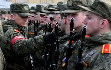 Из-за нехватки офицеров в России провели досрочный выпуск курсантов