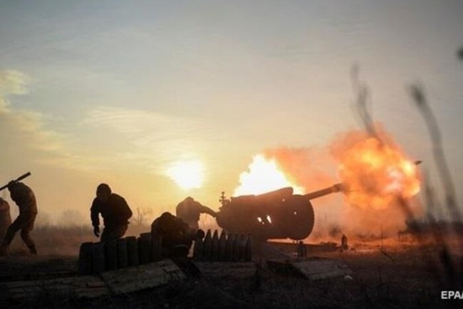 Ідуть важкі бої: росіяни намагаються повернути втрачені позиції в районі Бахмута та Роботиного