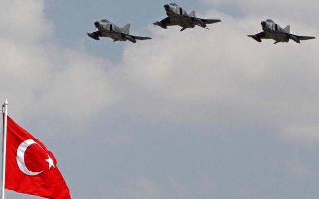 Туреччина завдала ударів на півночі Іраку після теракту в Анкарі