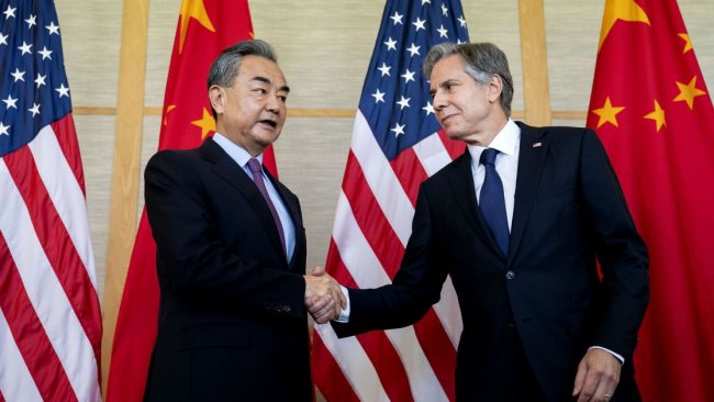 Глава МЗС Китаю летить у США: готується зустріч Байдена та Сі Цзіньпіна
