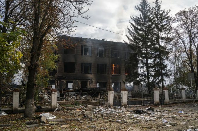Росія втрачає війська заради жалюгідних здобутків на фронті – Politico