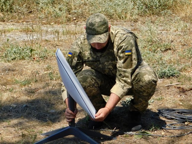 Наказ обмежити Starshield для України надійшов з Білого дому — Reuters