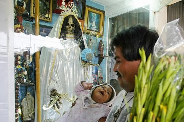 Шестеро мужчин, проводивших церемонию перед алтарем богини Смерти, убиты в Мексике