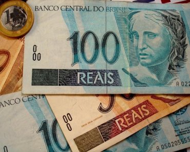В Бразилии хотят убрать с денежных банкнот упоминание о Боге