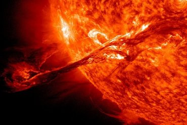 Ученые предупреждают: Солнце выходит на пик своей активности