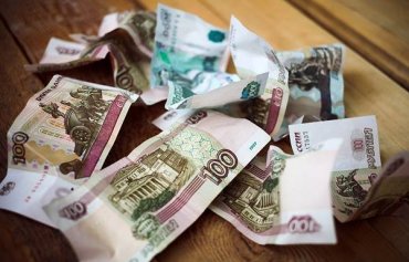 Девальвация рубля украинцам на руку