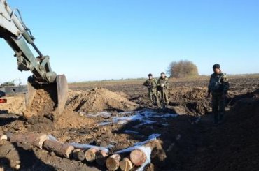 Украина начала строить на Донбассе три линии обороны