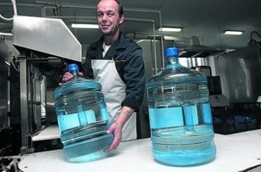 В Германии научились делать бензин из воды