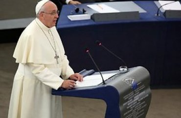 Папа Франциск рассказал в Европарламенте, что Европа стала старой и изможденной