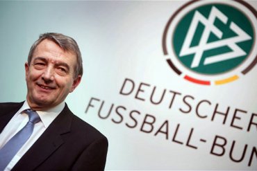Президент Немецкого футбольного союза подал в отставку из-за скандала