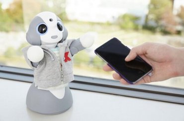 В Японии представили робота, который вас понимает