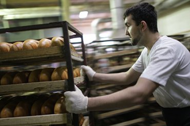 Стоимость буханки хлеба в Ялте превысила 50 гривен