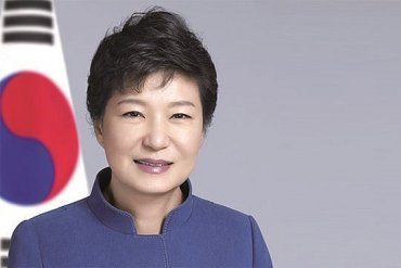 Президент Южной Кореи управляла страной вместе с подругой-сектанткой