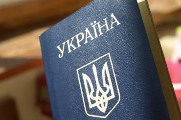 Порошенко не хочет, что в паспортах украинцев были записи на «языке агрессора»