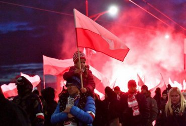 Жители Варшавы вышли на многотысячный марш под лозунгом «Мы хотим Бога»