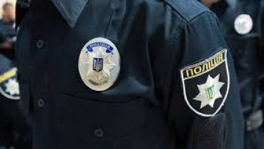 Под Киевом двое неизвестных изнасиловали полицейского