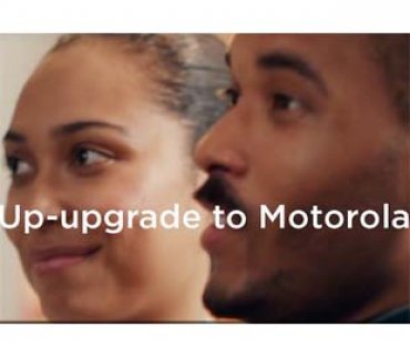 Motorola пошутила над Samsung в новой рекламе